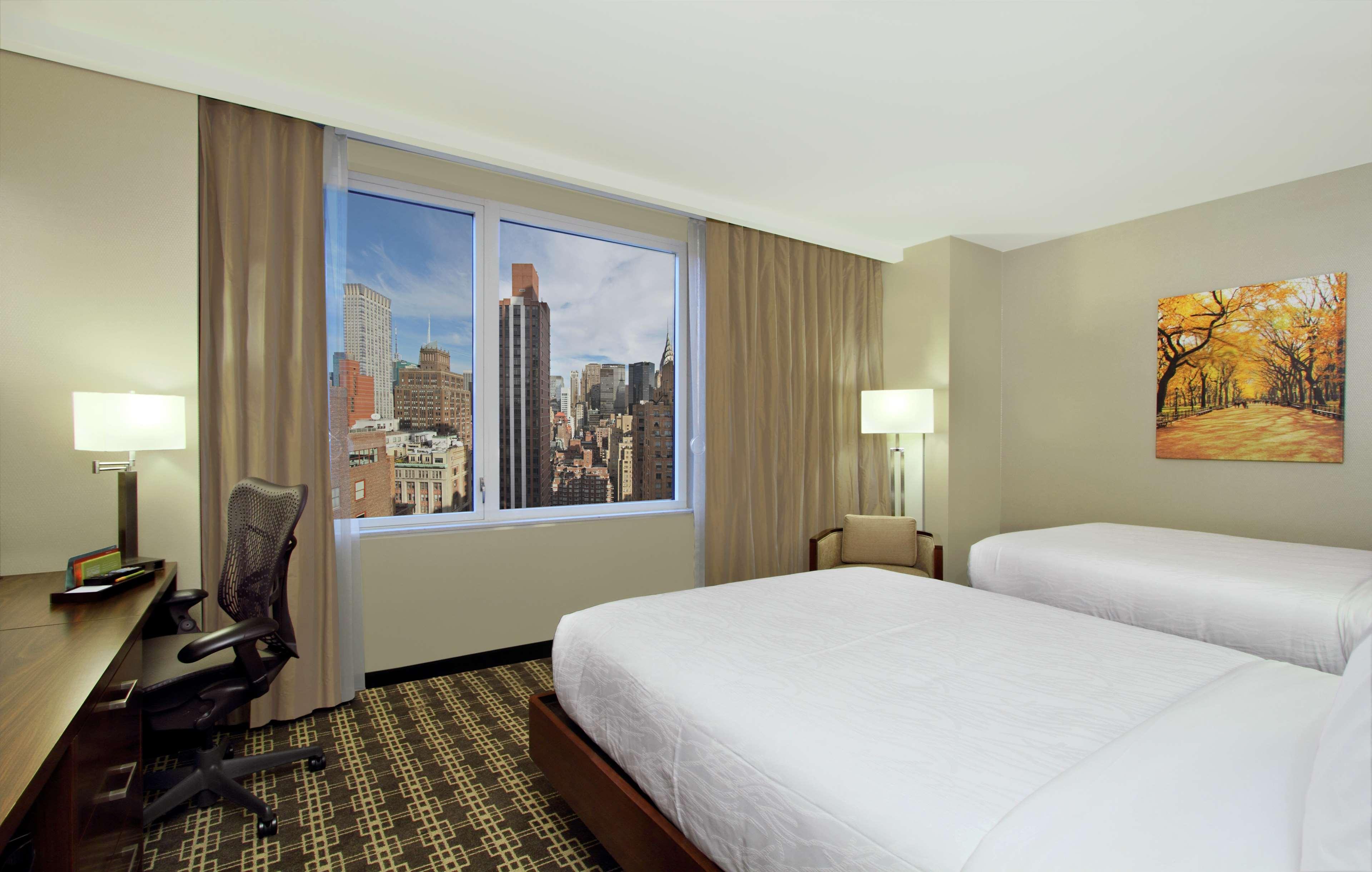 Hilton Garden Inn New York/Midtown Park Avenue Exterior photo